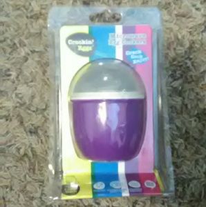 Crackin eggs microwave egg cooker.